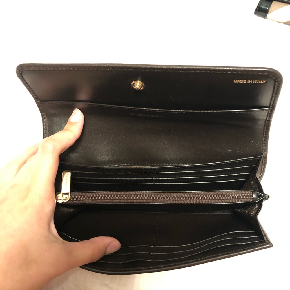 Burberry Wallet - Picture 4 of 7